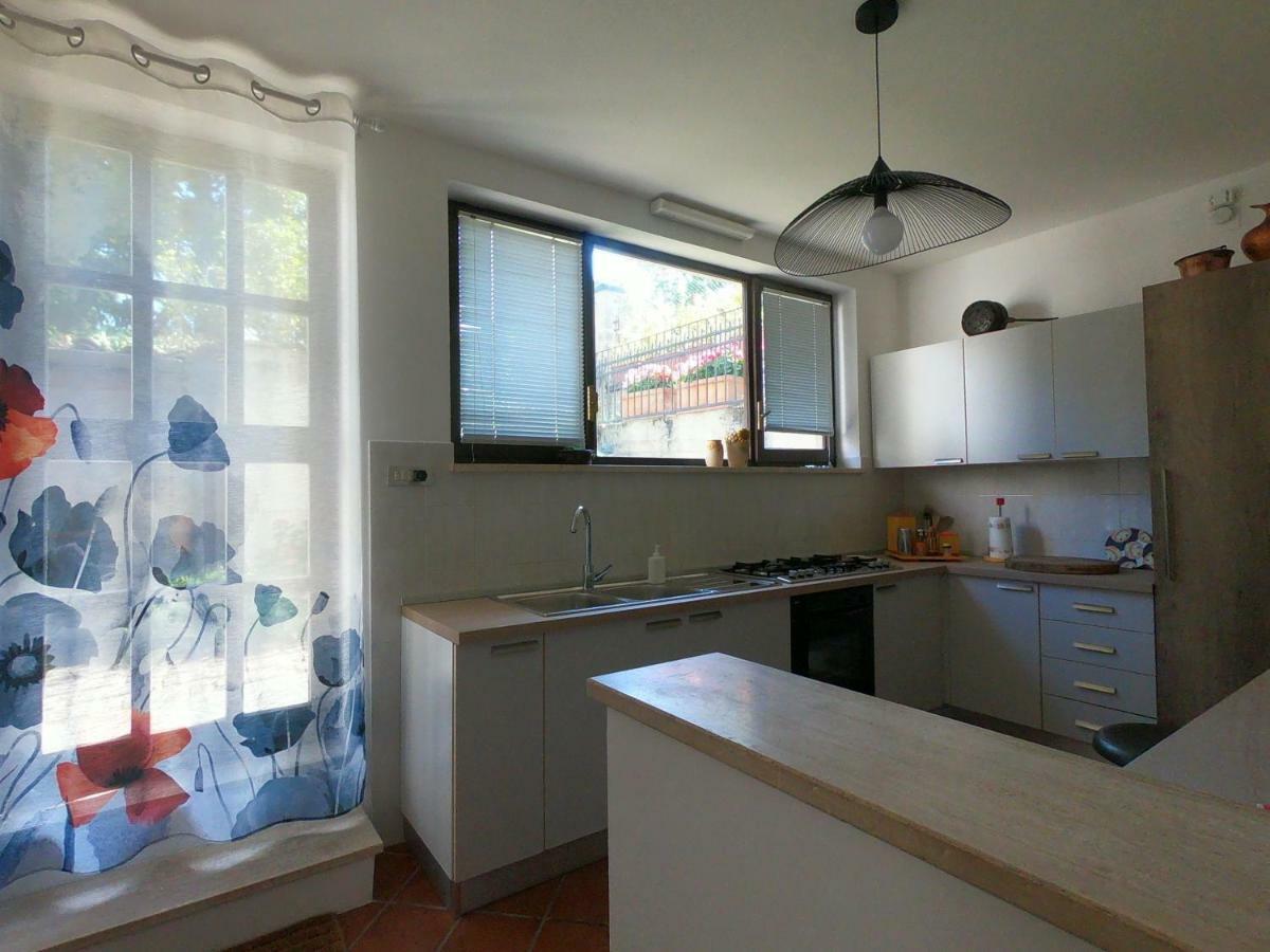 Il Giardino Segreto Apartment Carbognano Exterior photo